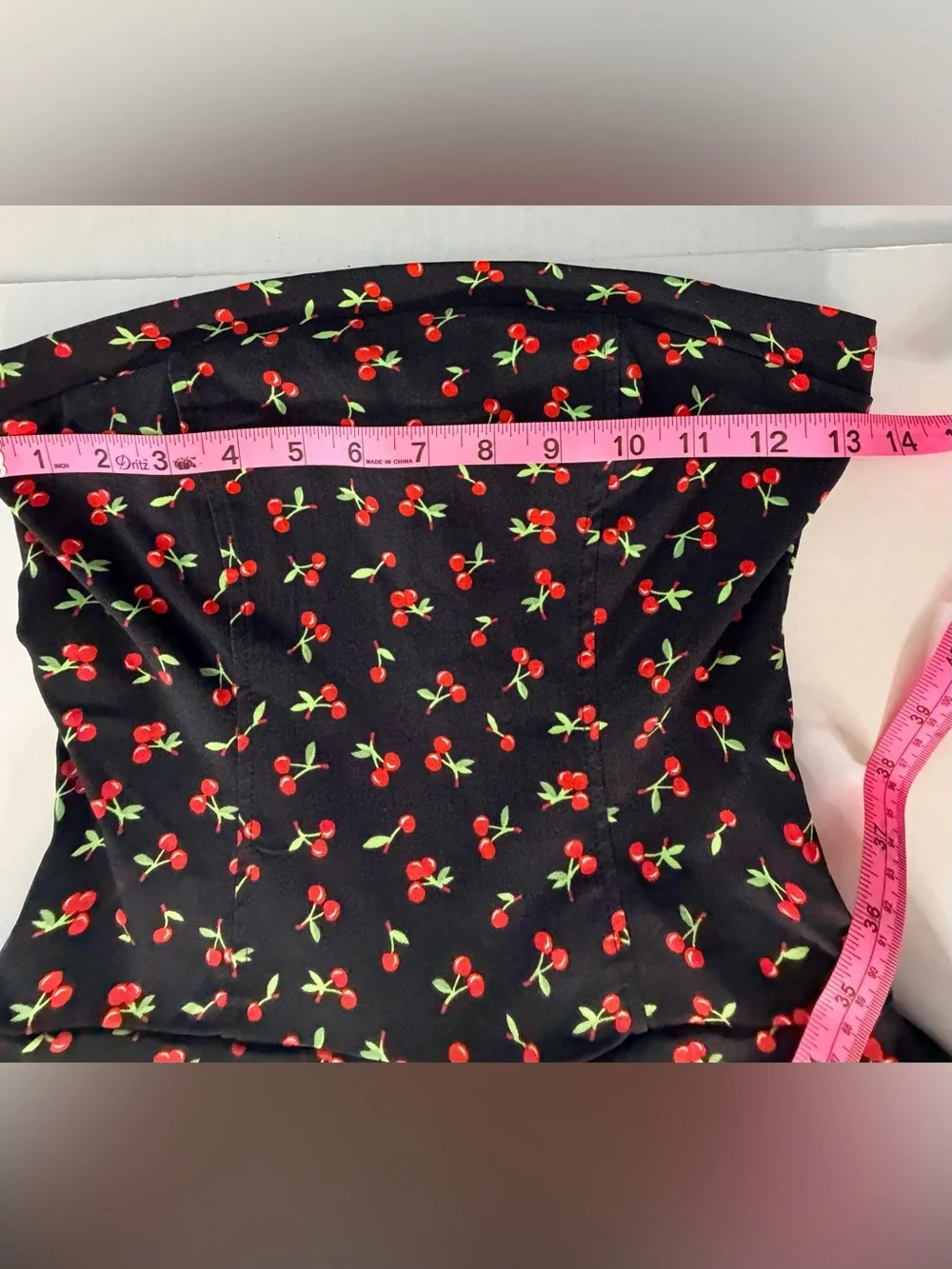 Whimsy-Goth Emerald Sundae Juniors' Cherry-print Strapless Tiered Mini Dress XS - Picture 5 of 9